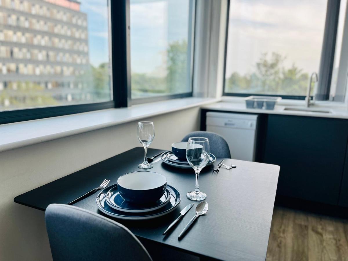 Stunning One Bedroom Apartment In Old Trafford Манчестер Екстер'єр фото